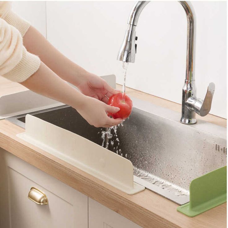 Silicone Kitchen Sink Water Splash Guard Washing Basin Anti-Splash Stopper Waterproof Splatter